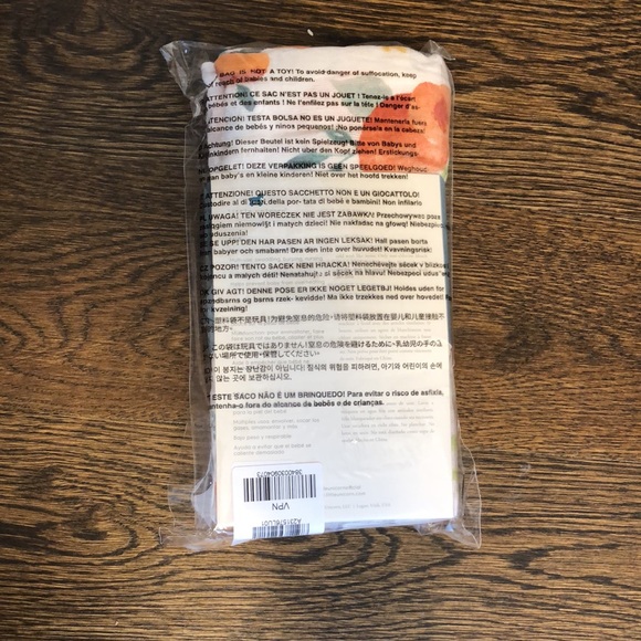 Cotton Muslin swaddle from little unicorn - Picture 3 of 4